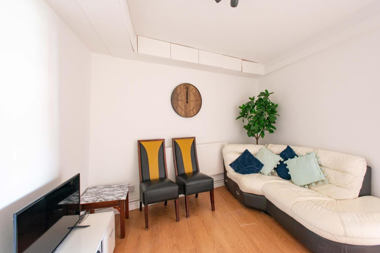 Modern Apartments In Bromley, Greater London Near Tesco And Sundridge Park Station Экстерьер фото