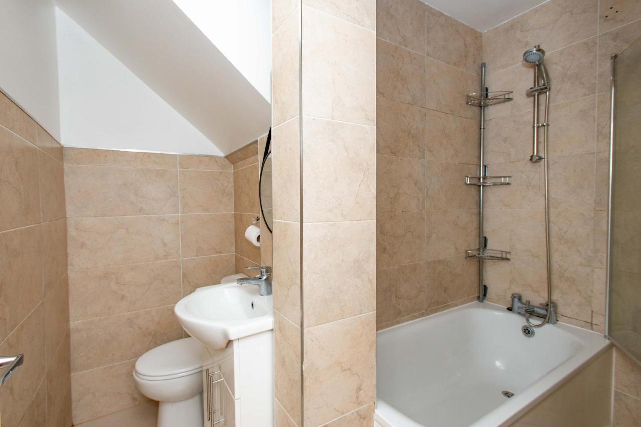 Modern Apartments In Bromley, Greater London Near Tesco And Sundridge Park Station Экстерьер фото